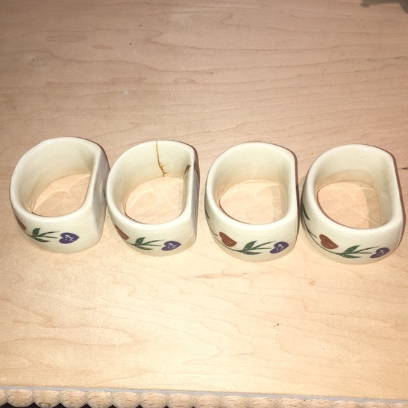 4 napkin rings - Picture 6 of 7